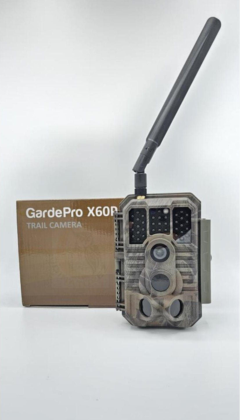 Gardepro X60p + panel solar SP300